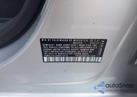 2015 Volkswagen Jetta 1.8T Se z USA, uszkodzony, nr VIN 3VWD17AJ4FM413010